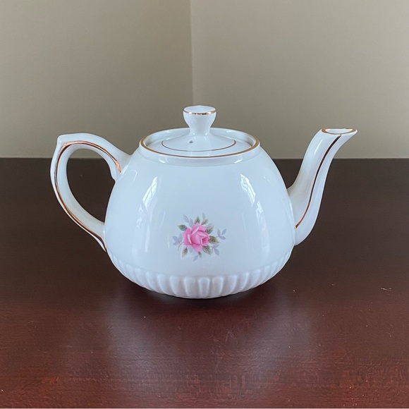 ✨HP✨Vintage Ellgreave English Ironstone Teapot by Wood & Sons Ltd. NWOT - Picture 2 of 9